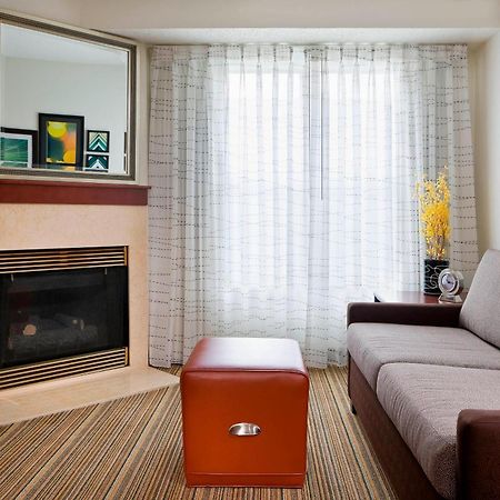 Residence Inn By Marriott Houston The Woodlands/Lake Front Circle Номер фото